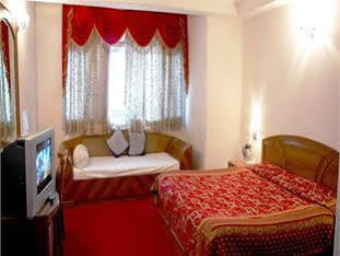 Hotel Silver Rock Mussoorie Exterior foto